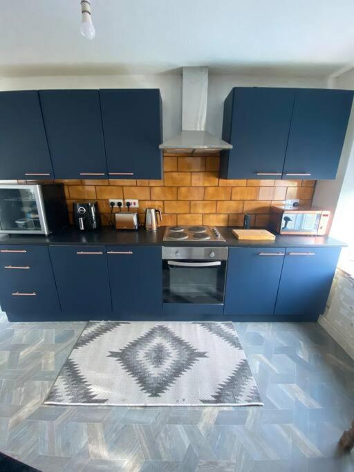 Mountain View Two Bedroom Llwynypia Екстер'єр фото