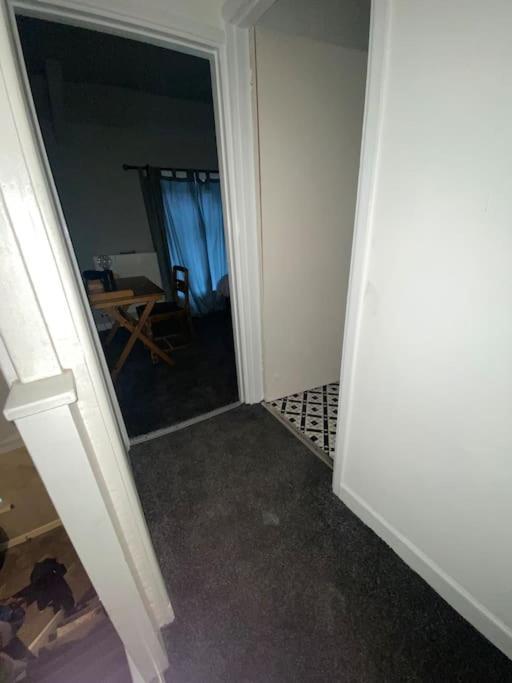 Mountain View Two Bedroom Llwynypia Екстер'єр фото