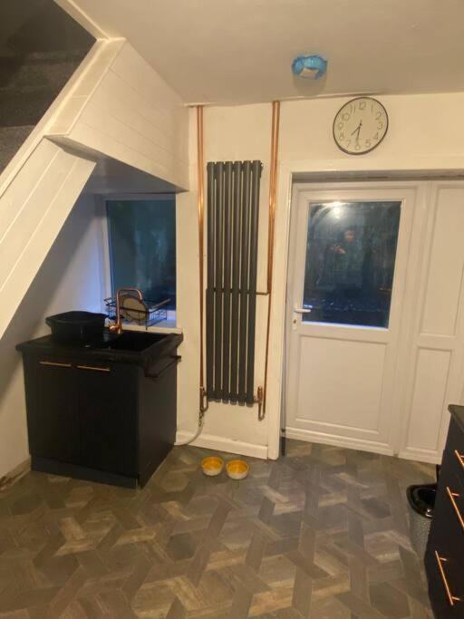 Mountain View Two Bedroom Llwynypia Екстер'єр фото