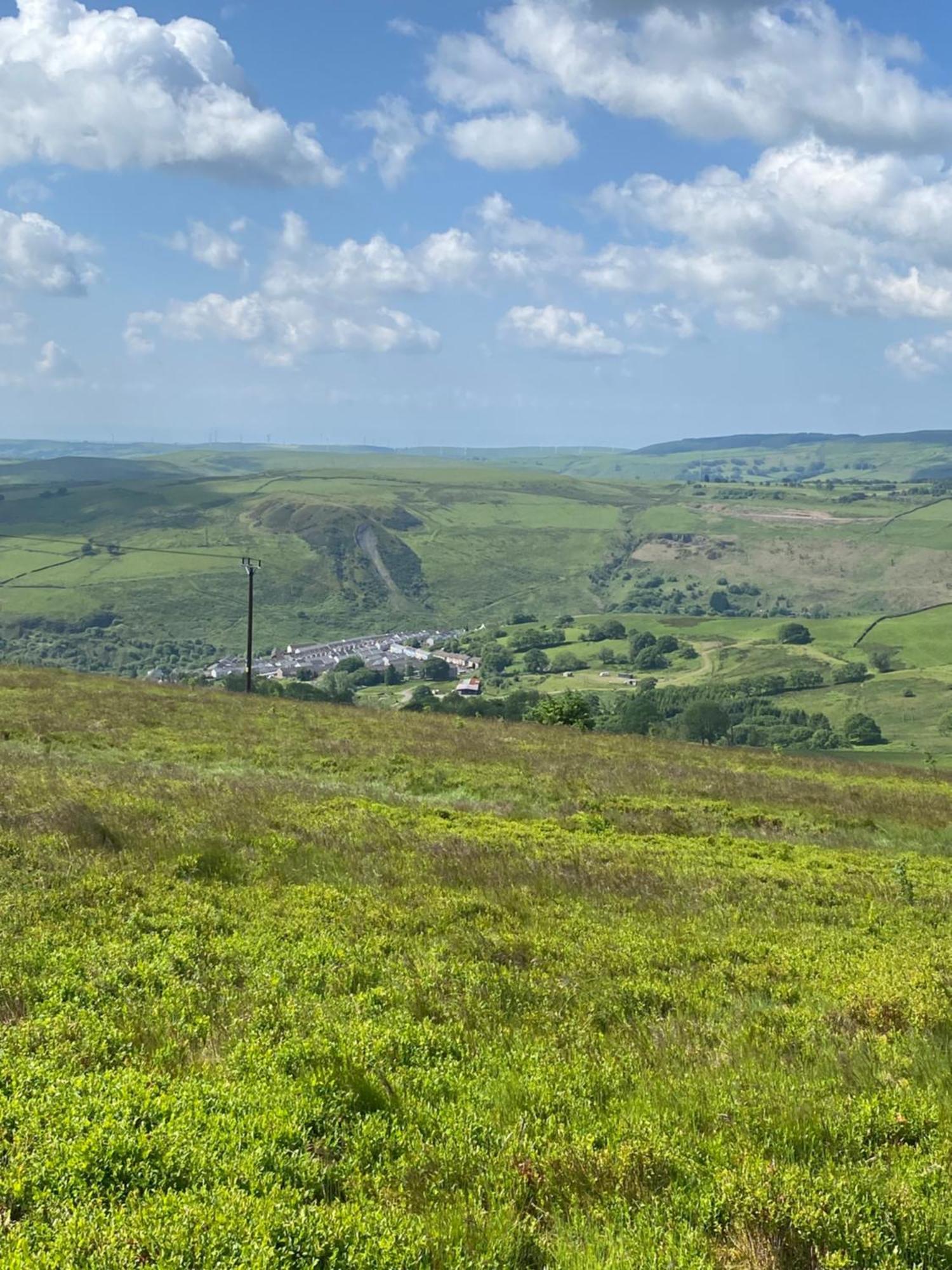Mountain View Two Bedroom Llwynypia Екстер'єр фото