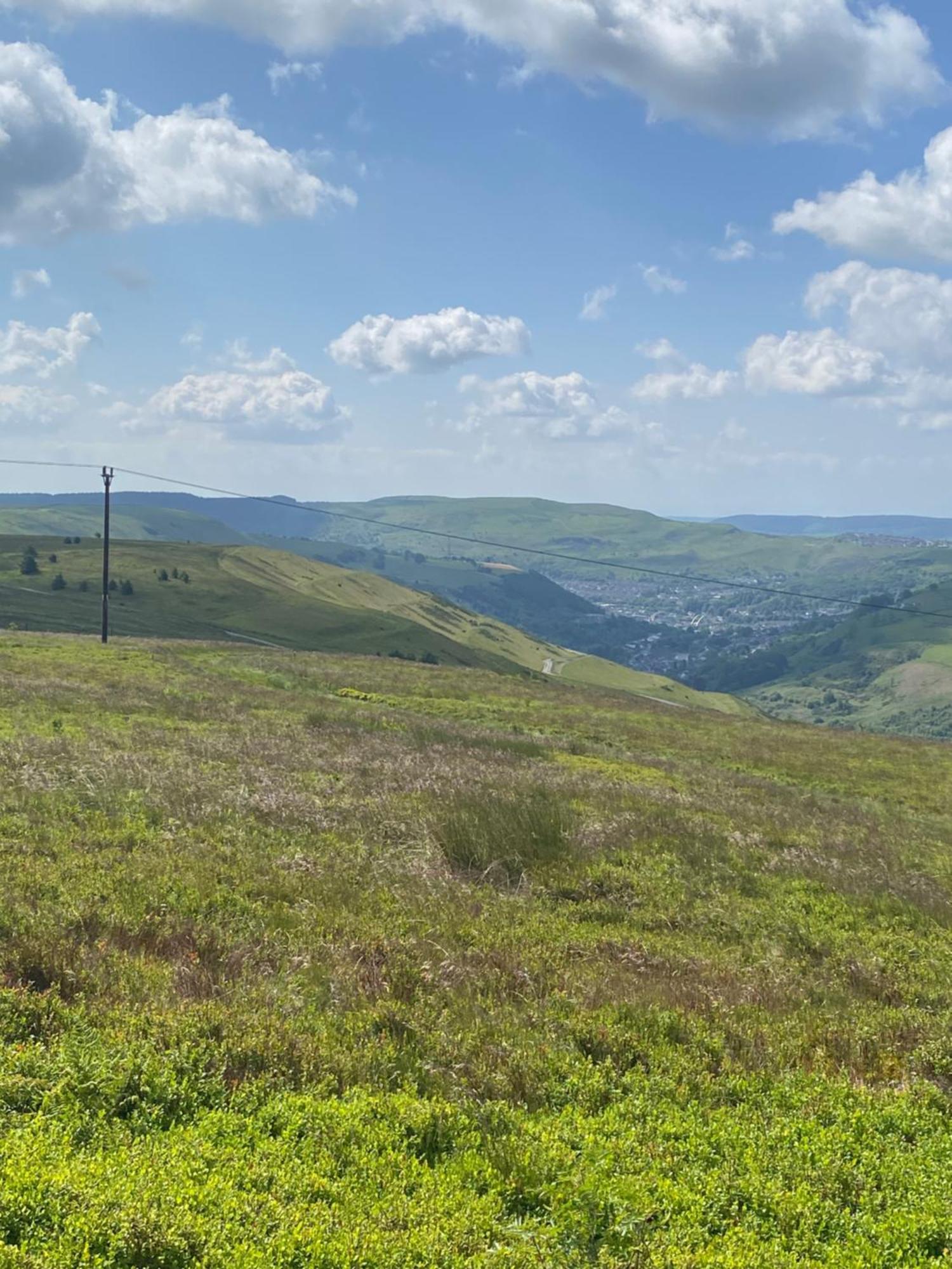 Mountain View Two Bedroom Llwynypia Екстер'єр фото
