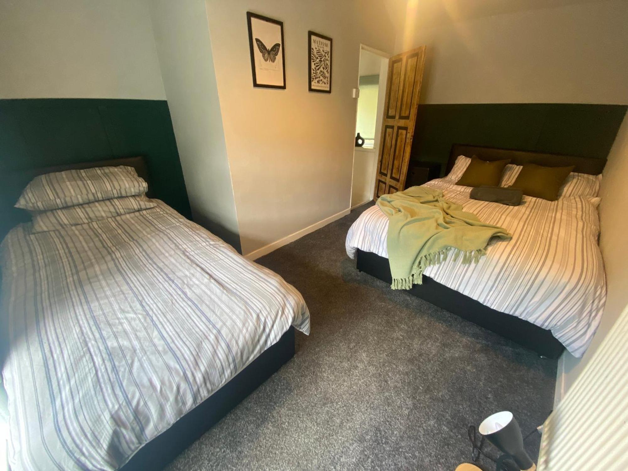 Mountain View Two Bedroom Llwynypia Екстер'єр фото